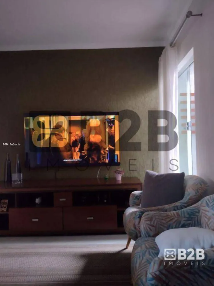 Casa, 2 quartos, 214 m² - Foto 1