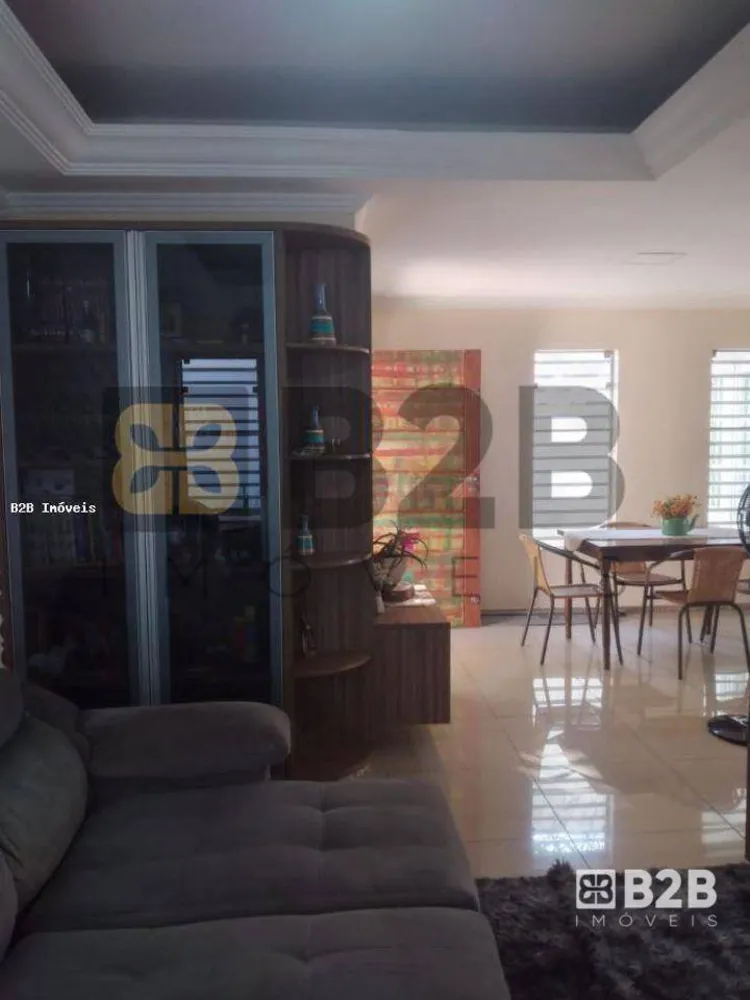 Casa, 3 quartos, 186 m² - Foto 2