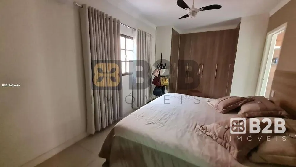 Casa, 3 quartos, 210 m² - Foto 12