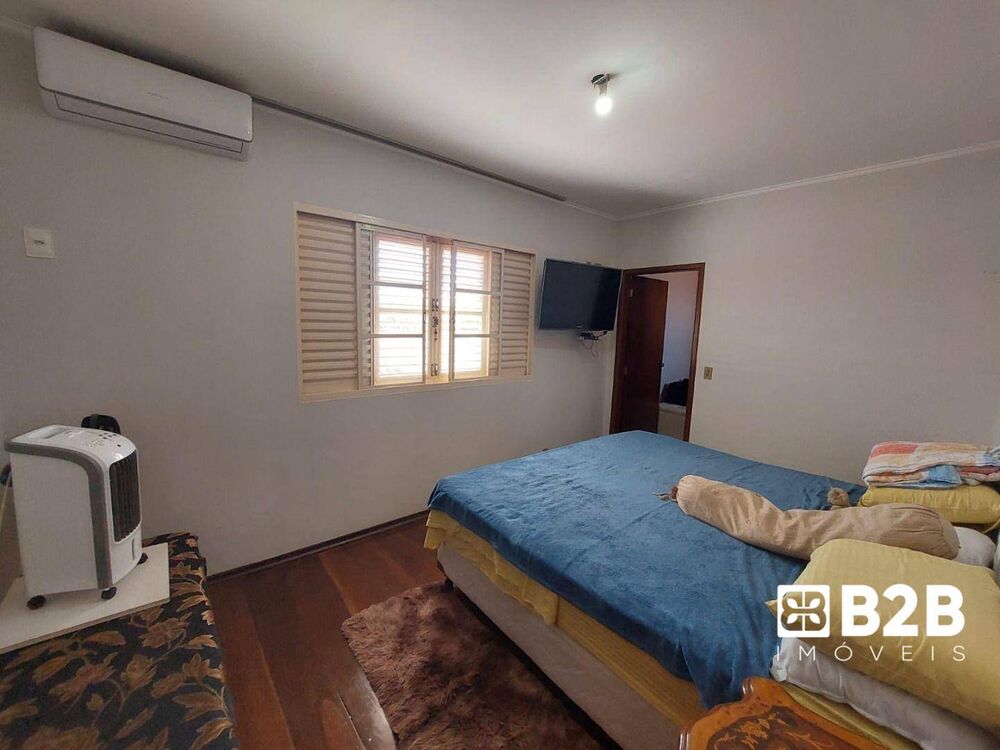 Casa à venda com 4 quartos, 292m² - Foto 40