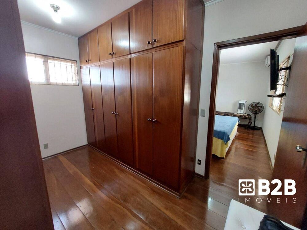Casa à venda com 4 quartos, 292m² - Foto 17