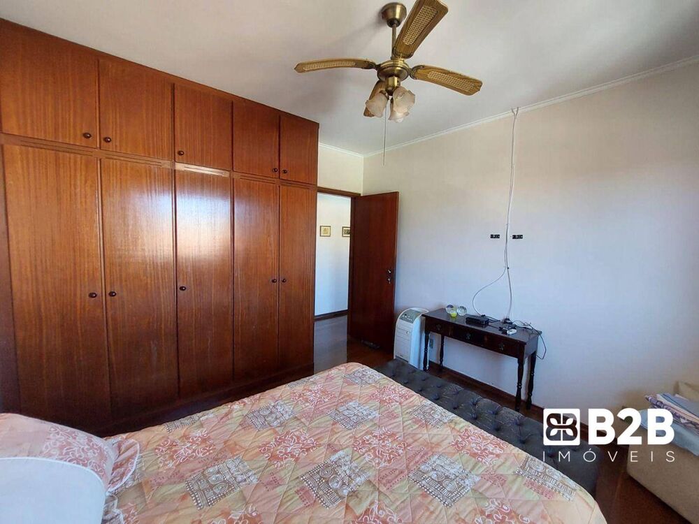 Casa à venda com 4 quartos, 292m² - Foto 15