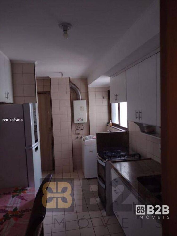Apartamento à venda com 3 quartos, 95m² - Foto 2
