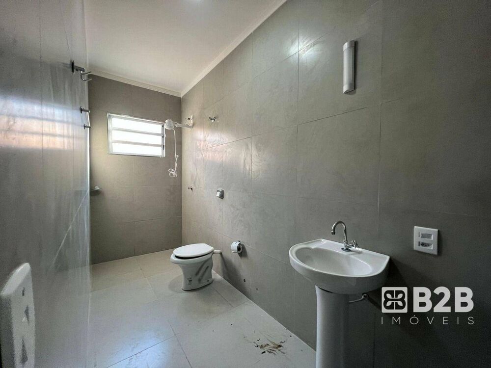 Casa à venda com 2 quartos, 130m² - Foto 4
