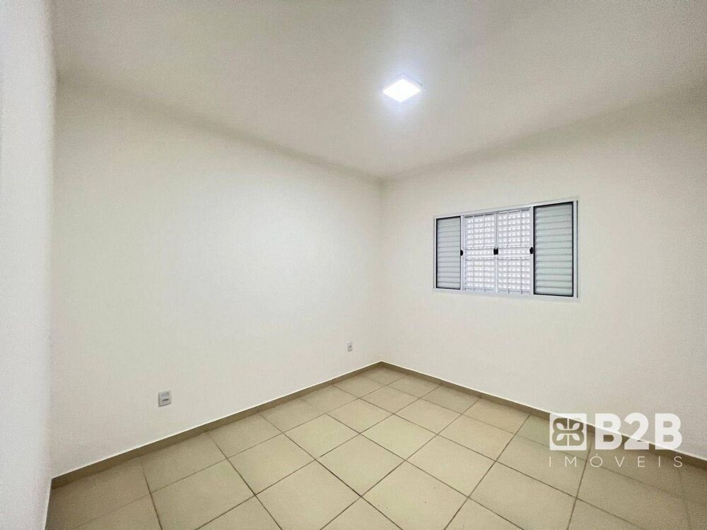 Casa à venda com 2 quartos, 130m² - Foto 7