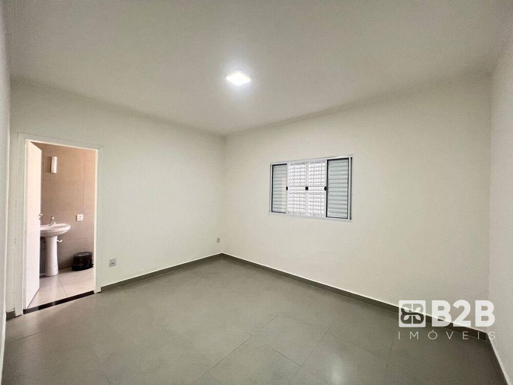 Casa à venda com 2 quartos, 130m² - Foto 6