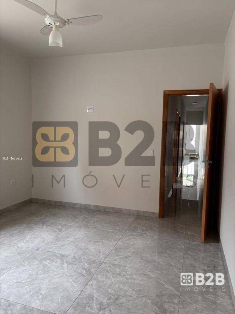 Casa à venda com 3 quartos, 242M2 - Foto 5