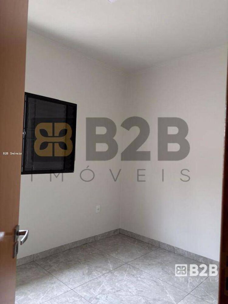 Casa à venda com 3 quartos, 242M2 - Foto 3