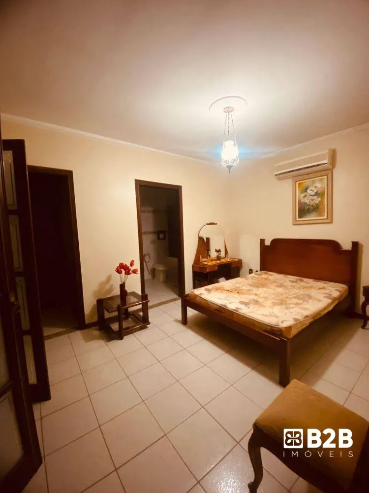 Casa, 3 quartos, 239 m² - Foto 3