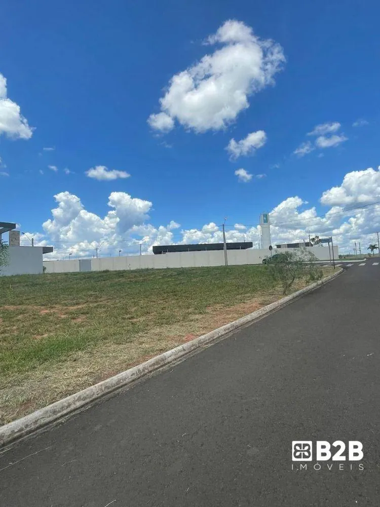 Loteamento e Condomínio, 360 m² - Foto 1