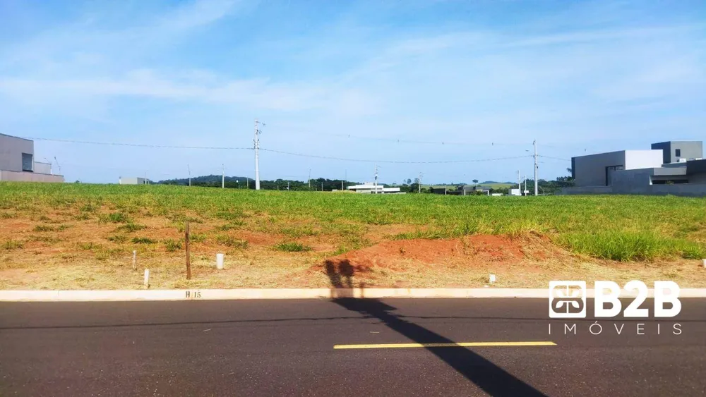 Loteamento e Condomínio, 300 m² - Foto 1