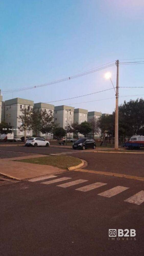 Apartamento à venda com 2 quartos, 42m² - Foto 4