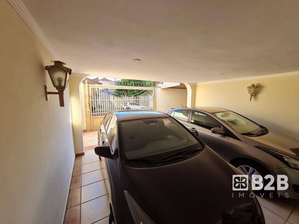 Casa, 3 quartos, 210 m² - Foto 2