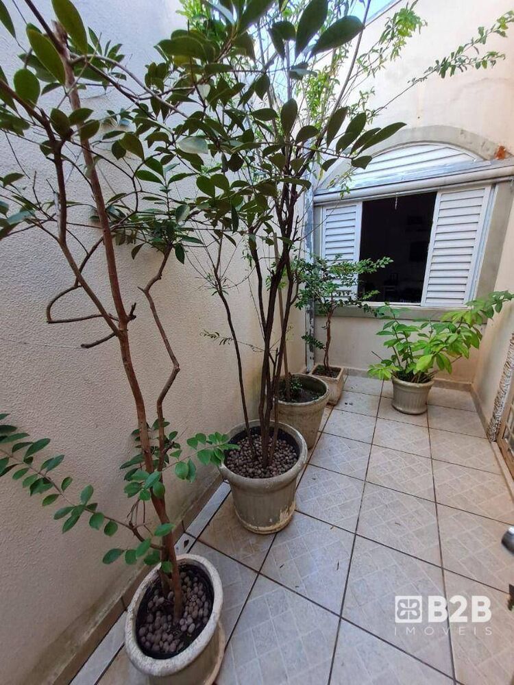 Casa, 3 quartos, 210 m² - Foto 17