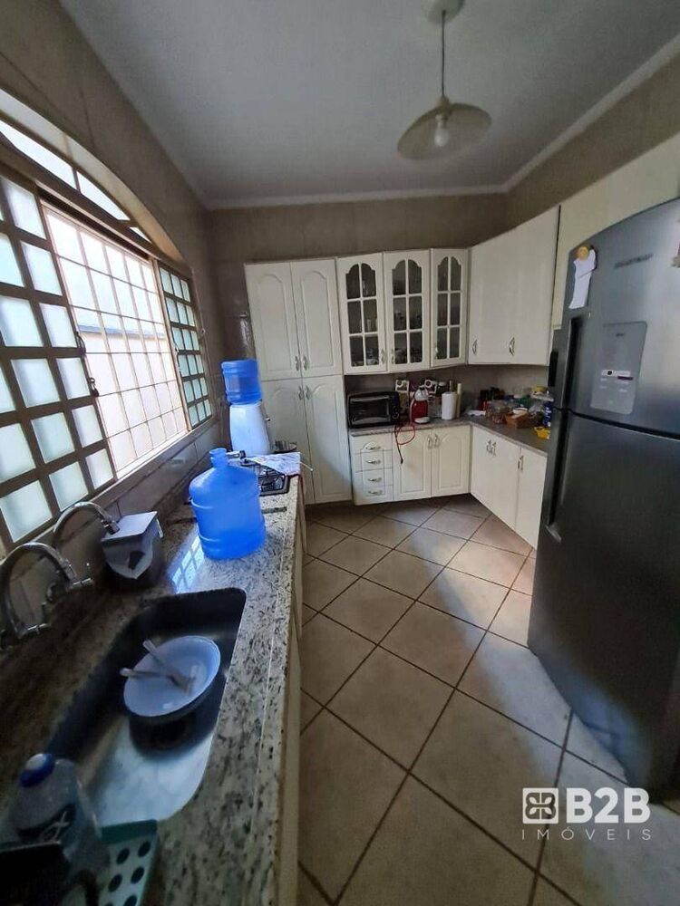 Casa, 3 quartos, 210 m² - Foto 5