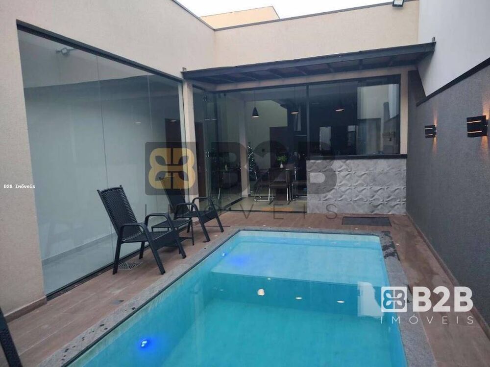 Casa, 3 quartos, 195 m² - Foto 1