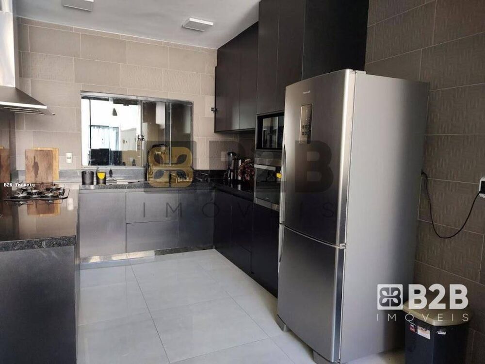 Casa, 3 quartos, 195 m² - Foto 3