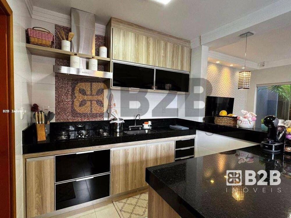 Casa, 2 quartos, 197 m² - Foto 2