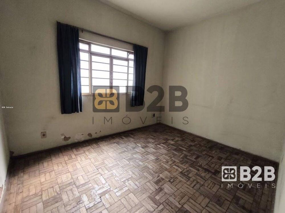 Casa à venda com 3 quartos, 288M2 - Foto 8