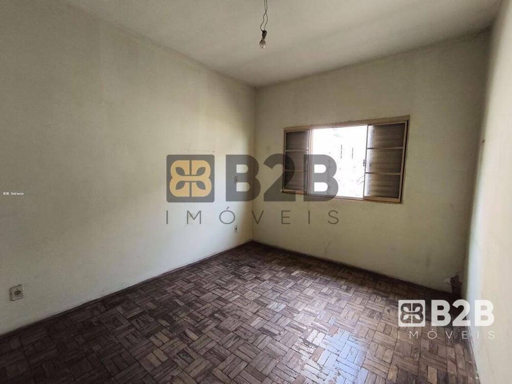 Casa à venda com 3 quartos, 288M2 - Foto 9