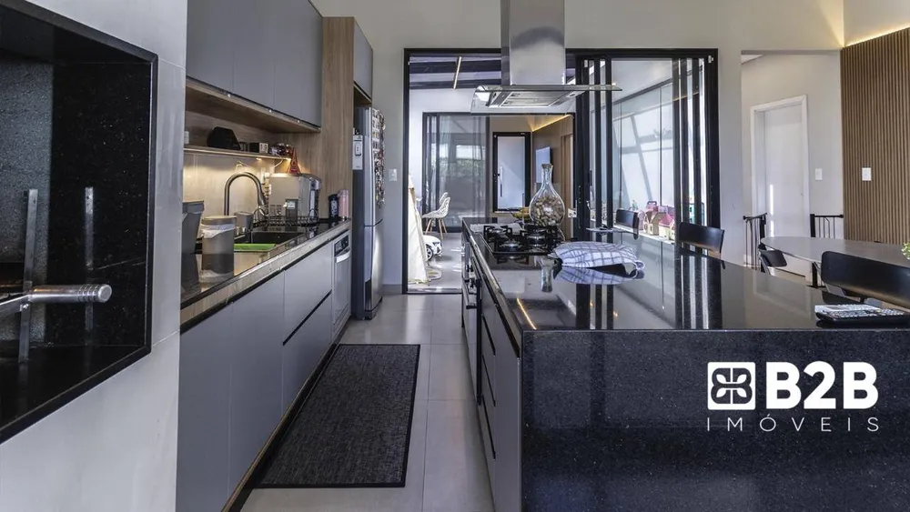 Casa, 3 quartos, 207 m² - Foto 1