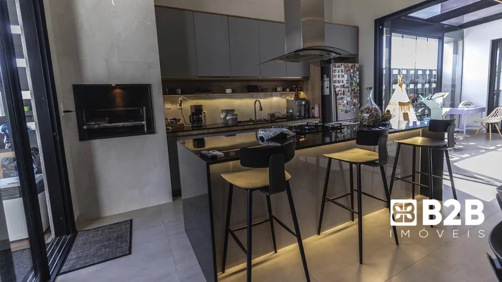 Casa, 3 quartos, 207 m² - Foto 10