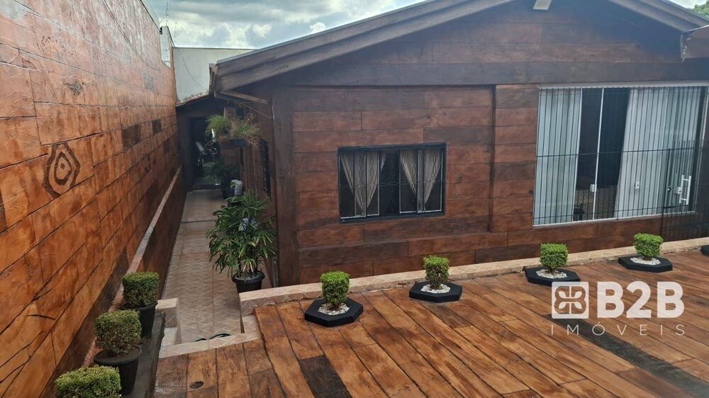 Casa à venda com 5 quartos, 193m² - Foto 8
