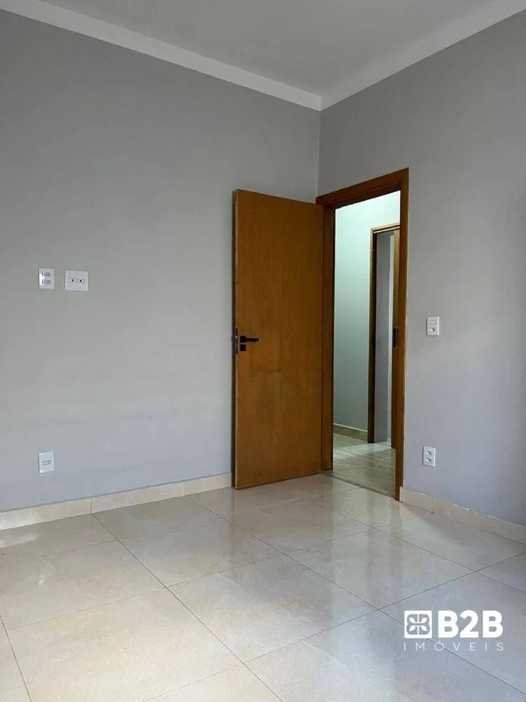 Casa, 3 quartos, 167 m² - Foto 2