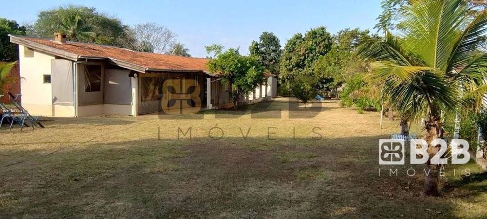 Chácara à venda com 2 quartos, 175m² - Foto 1
