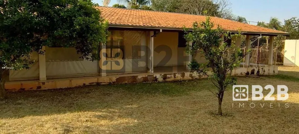 Chácara, 2 quartos, 1600 m² - Foto 1