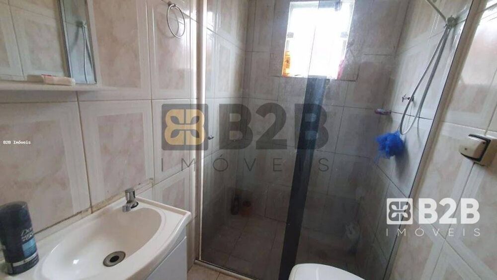 Casa à venda com 3 quartos, 90m² - Foto 2