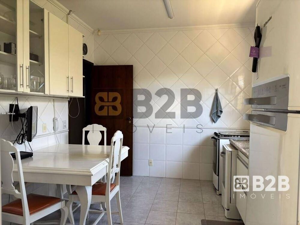 Casa, 3 quartos, 284 m² - Foto 9