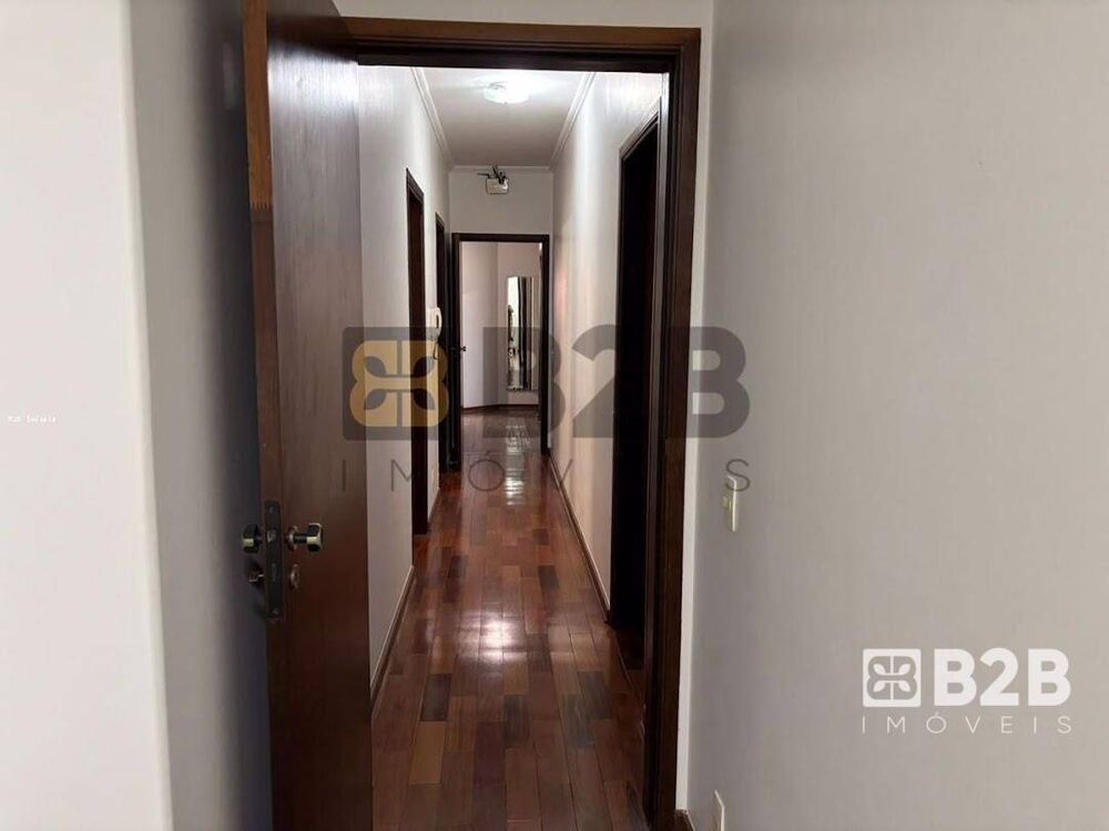 Casa, 3 quartos, 284 m² - Foto 13