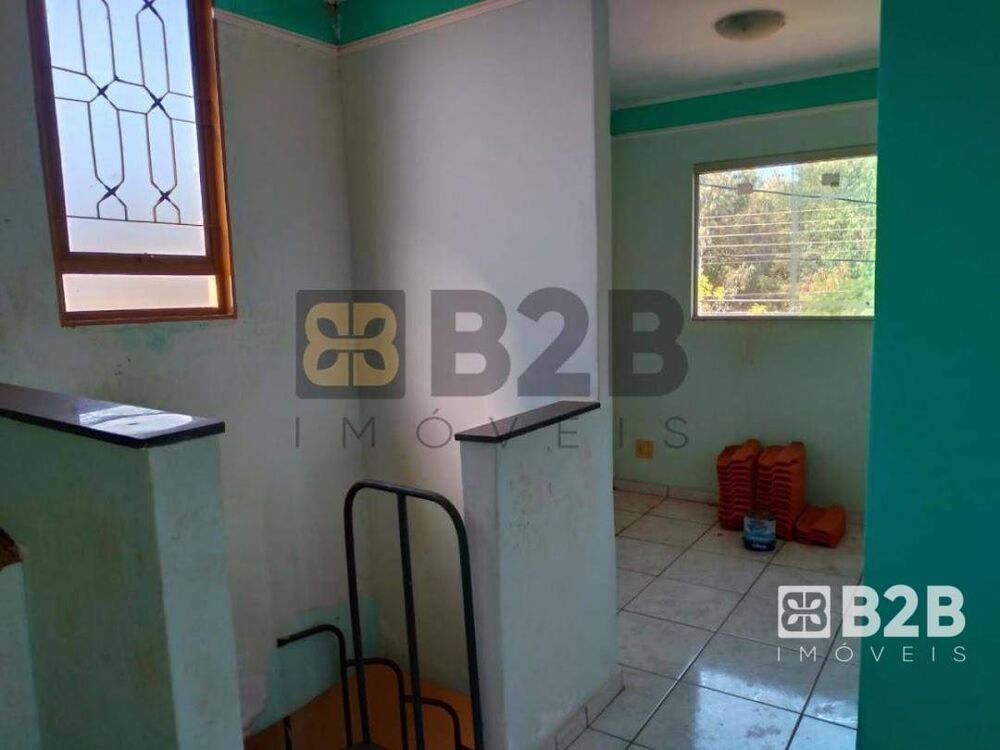 Casa à venda com 4 quartos, 222m² - Foto 8