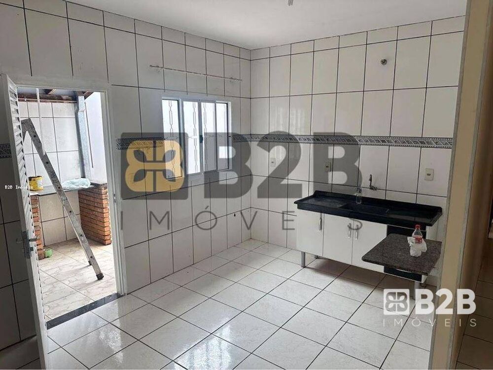Casa, 4 quartos, 171 m² - Foto 1