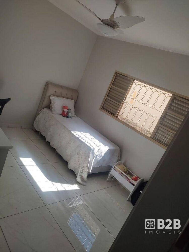 Casa, 3 quartos, 180 m² - Foto 2
