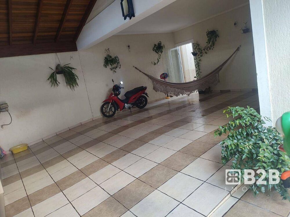 Casa, 3 quartos, 180 m² - Foto 1