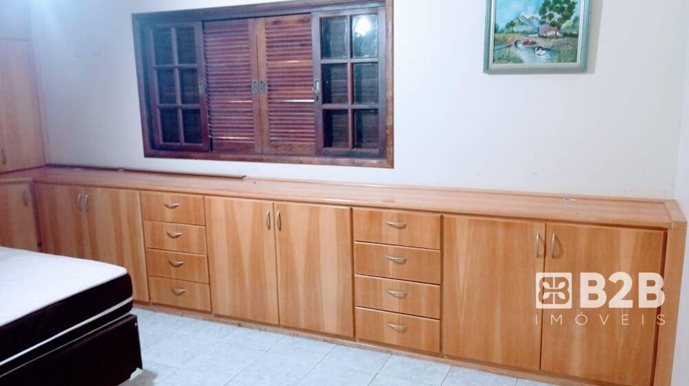 Chácara à venda com 3 quartos, 840m² - Foto 4
