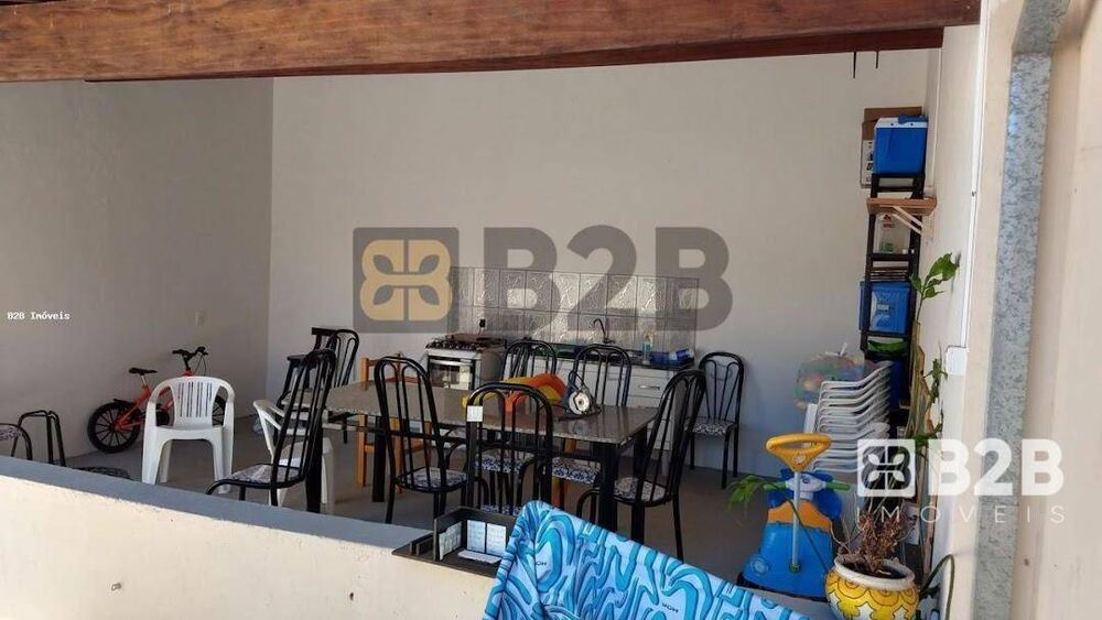 Casa à venda com 2 quartos, 160m² - Foto 7