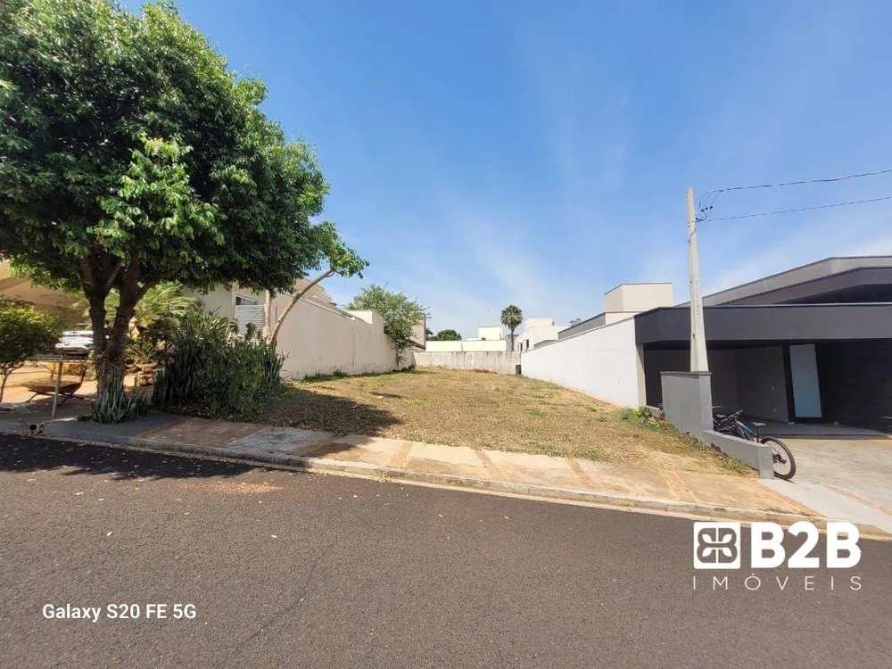 Loteamento e Condomínio, 360 m² - Foto 1