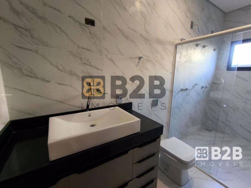 Casa de Condomínio à venda com 3 quartos, 200m² - Foto 1
