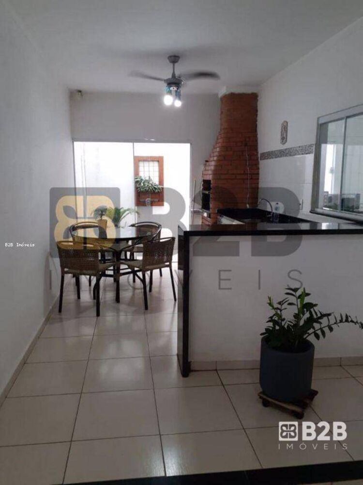 Casa, 3 quartos, 160 m² - Foto 2
