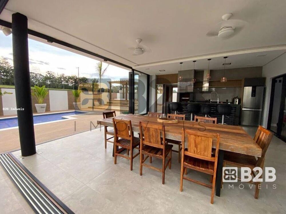 Casa, 3 quartos, 190 m² - Foto 2