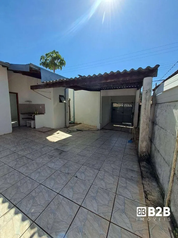 Casa, 4 quartos, 198 m² - Foto 2