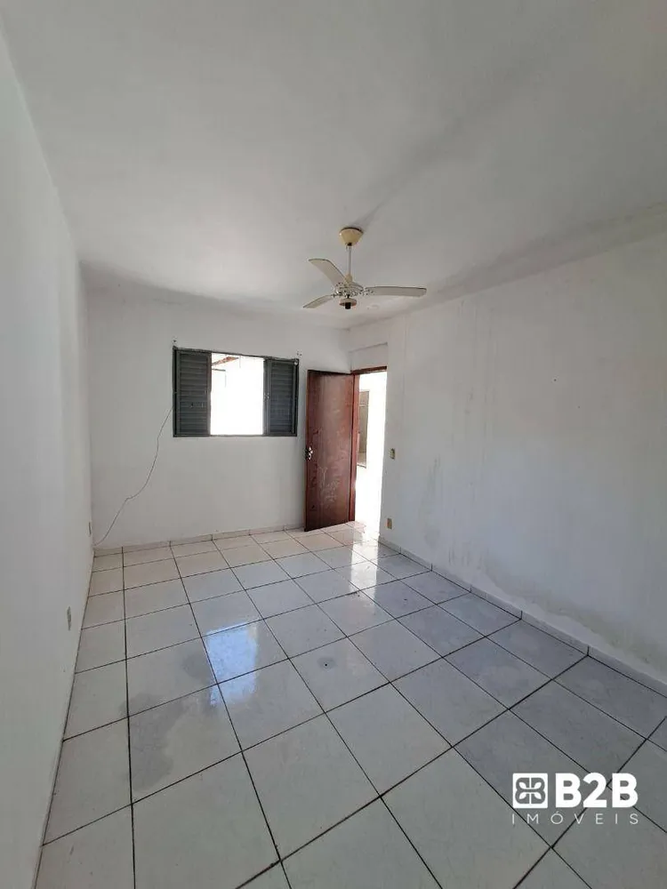 Casa, 4 quartos, 198 m² - Foto 1