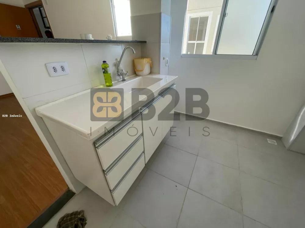 Apartamento à venda com 2 quartos, 39m² - Foto 2