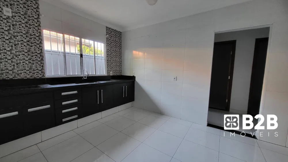 Casa, 2 quartos, 218 m² - Foto 1