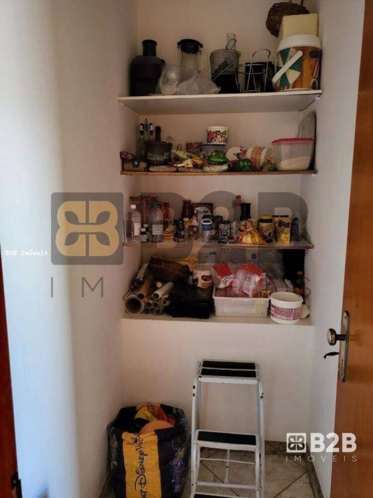 Casa, 4 quartos, 364 m² - Foto 1