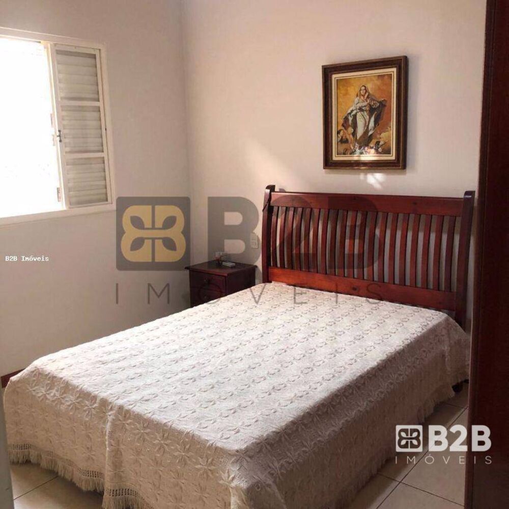 Casa, 3 quartos, 270 m² - Foto 4
