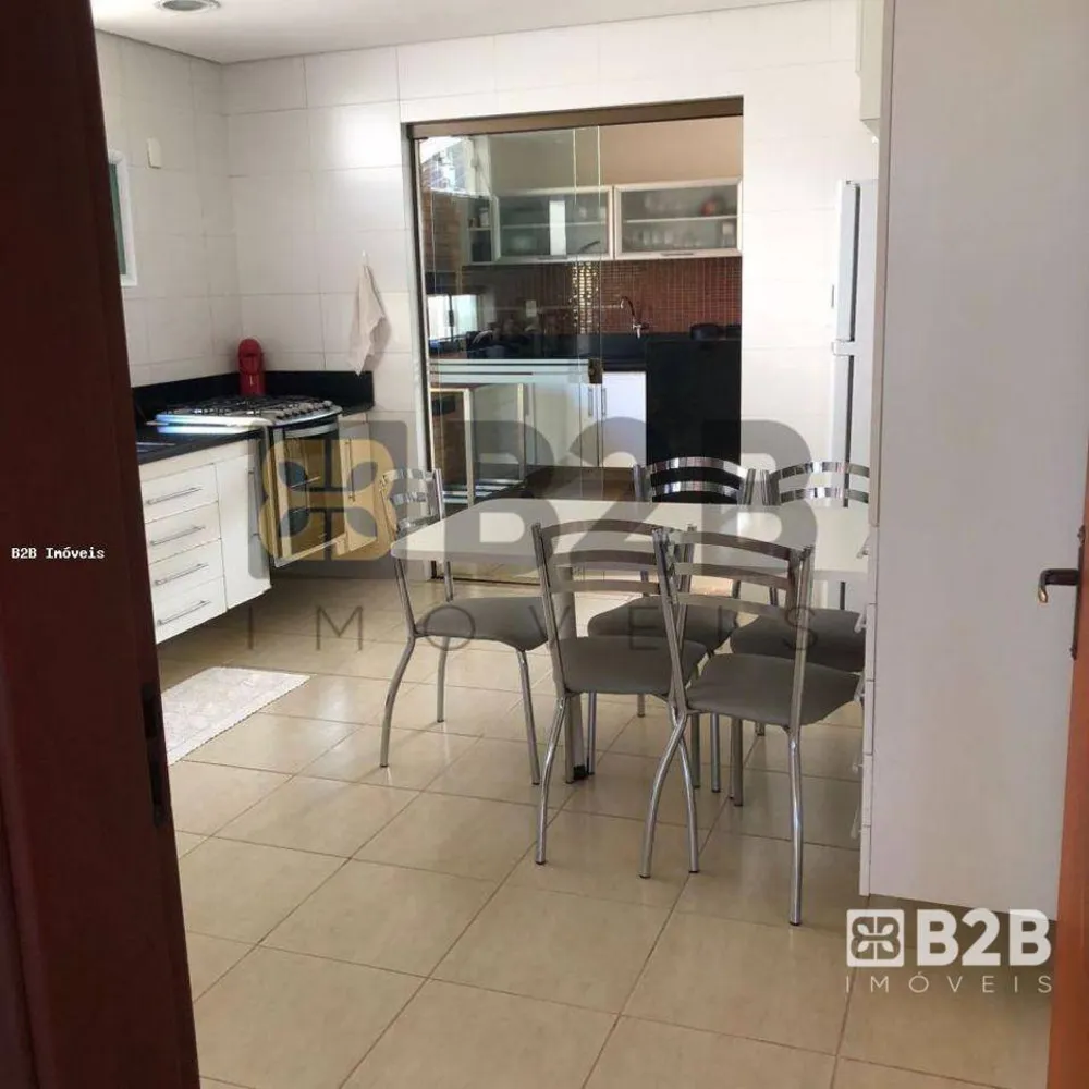 Casa, 3 quartos, 270 m² - Foto 10